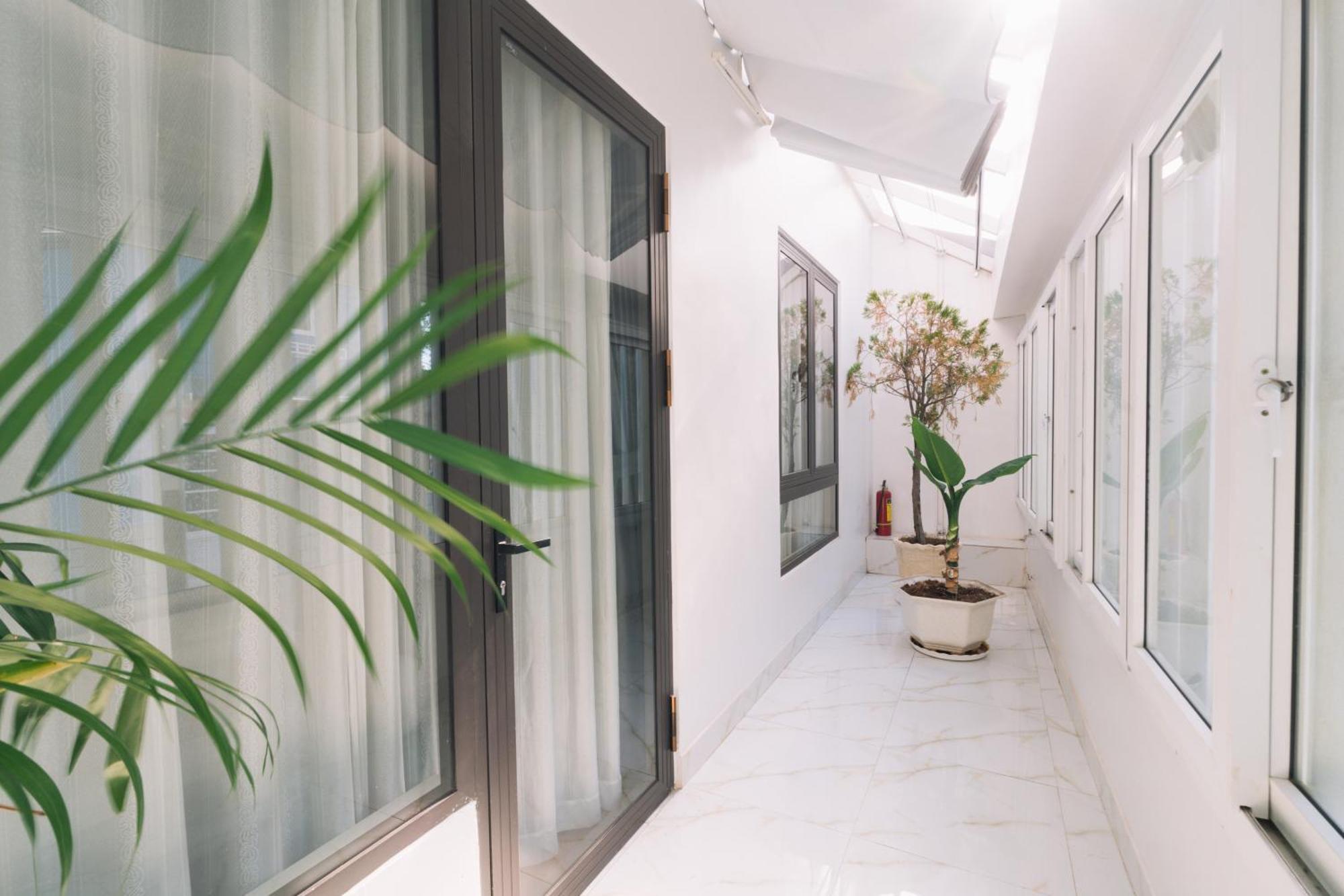 N Queen Apartment Hotel Da Lat Exterior photo