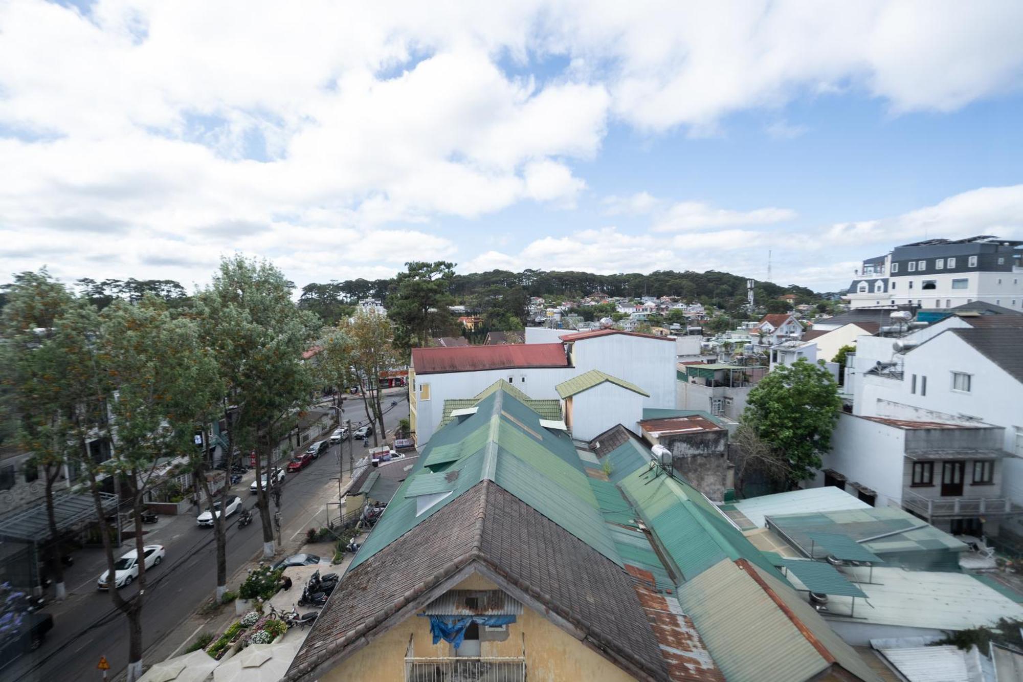 N Queen Apartment Hotel Da Lat Exterior photo