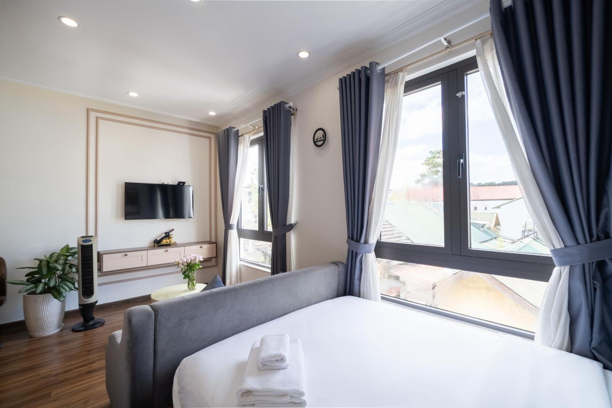 N Queen Apartment Hotel Da Lat Exterior photo